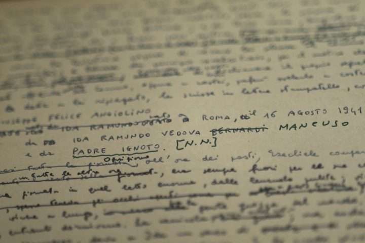 Manoscritto “La Storia” Fondo Morante All media