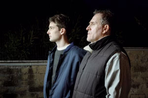 La prima immagine di La città dei vivi di Edoardo Gabbriellini con i portagonisti del film tratto dal romanzo di Nicola Lagioia (ispirato a una storia vera) sono Emanuele Maria Di Stefano e Valerio Mastandrea. Foto Lucia Iuorio/Ufficio stampa